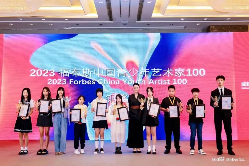 对话赵晶晶:创意制胜,绘就新中式美学商业之路-见素见喜